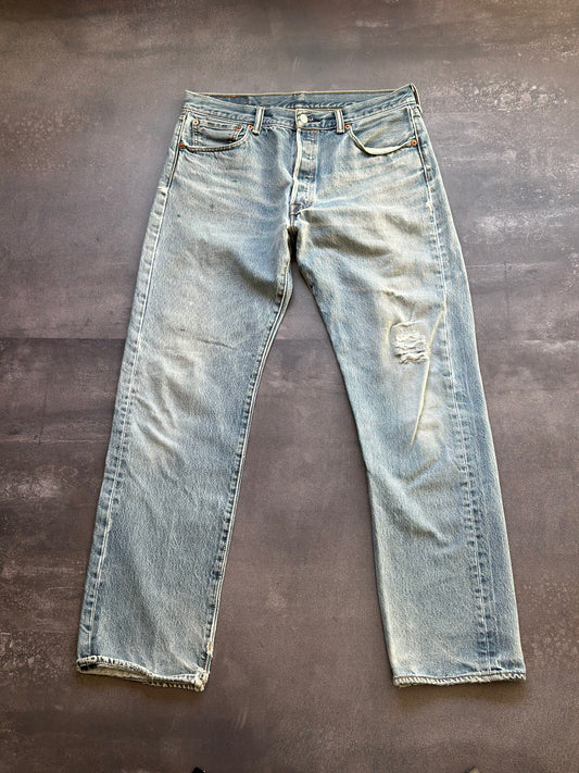 Vintage Levi’s 501 - medium wash