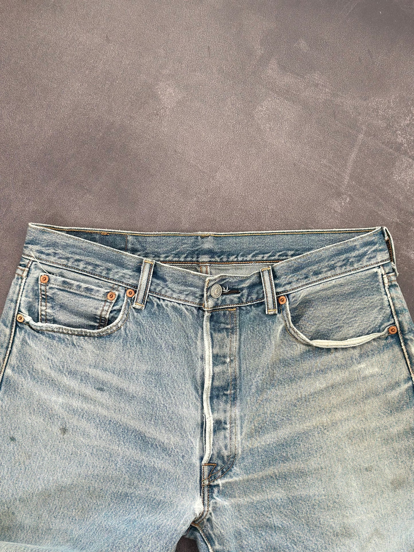 Vintage Levi’s 501 - medium wash