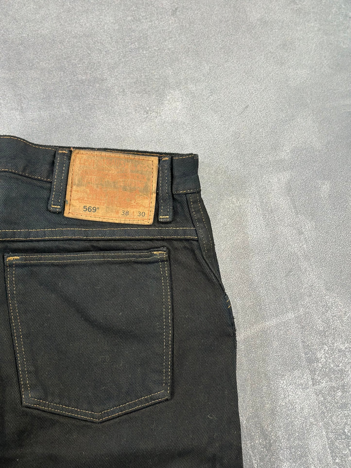 Vintage Levi’s rework jorts dark black 569